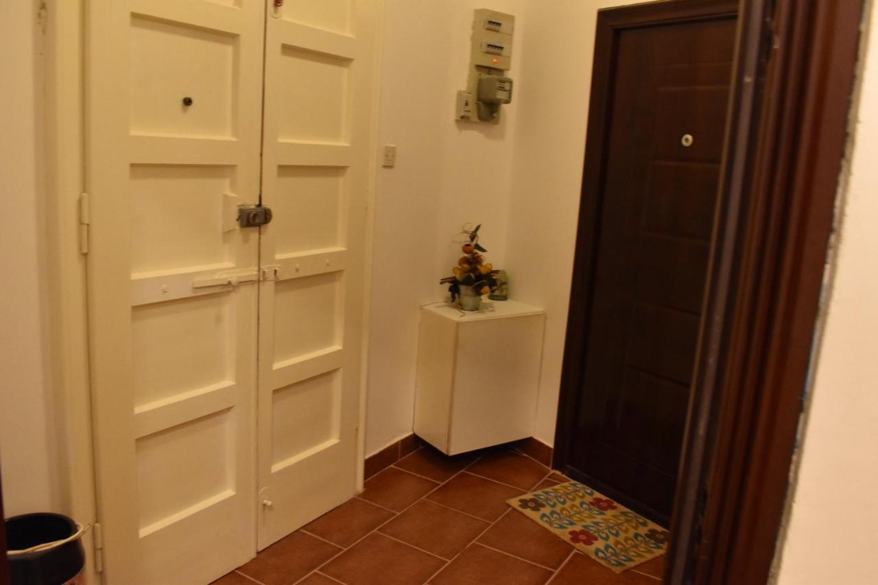 Riviera Apartment