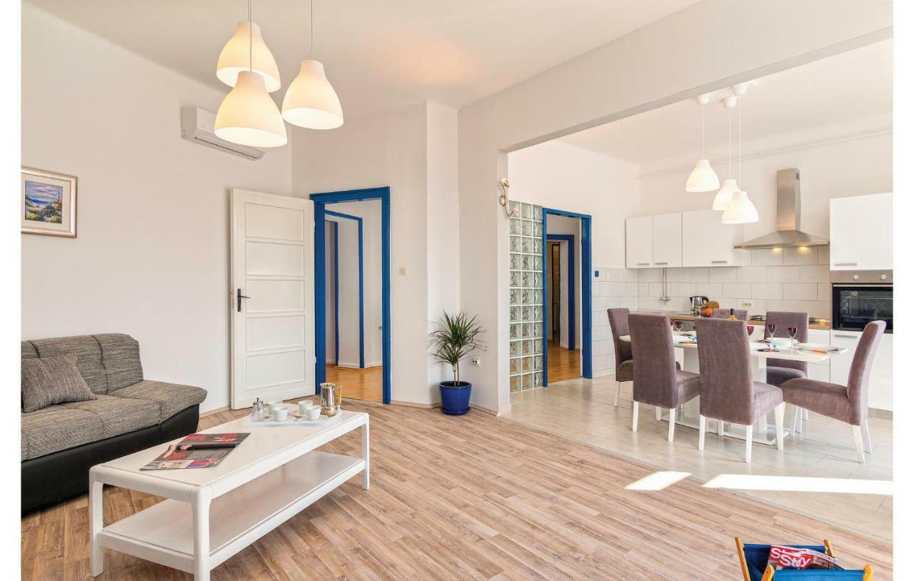 Apartment Riviera *